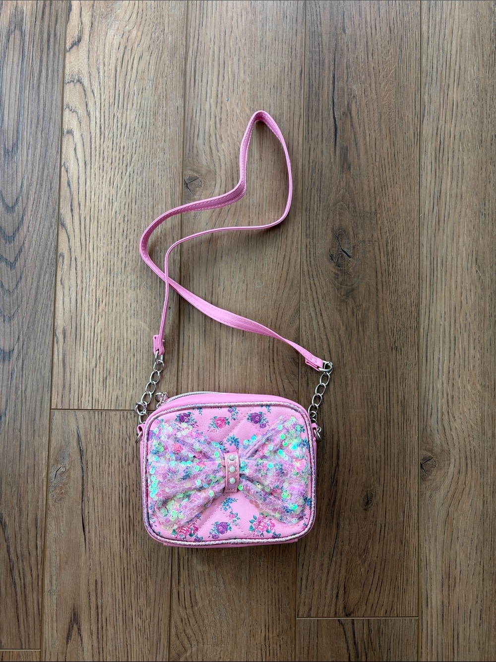 OMG Accessories | Girls Pink Sequin Bow Crossbody Bag